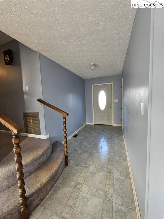 Image number 10 for the current listing