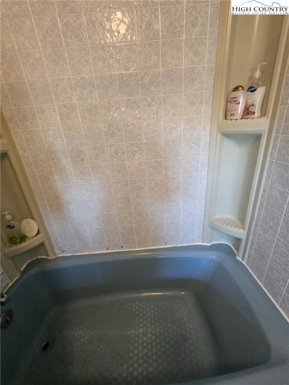 Image number 6 for the current listing