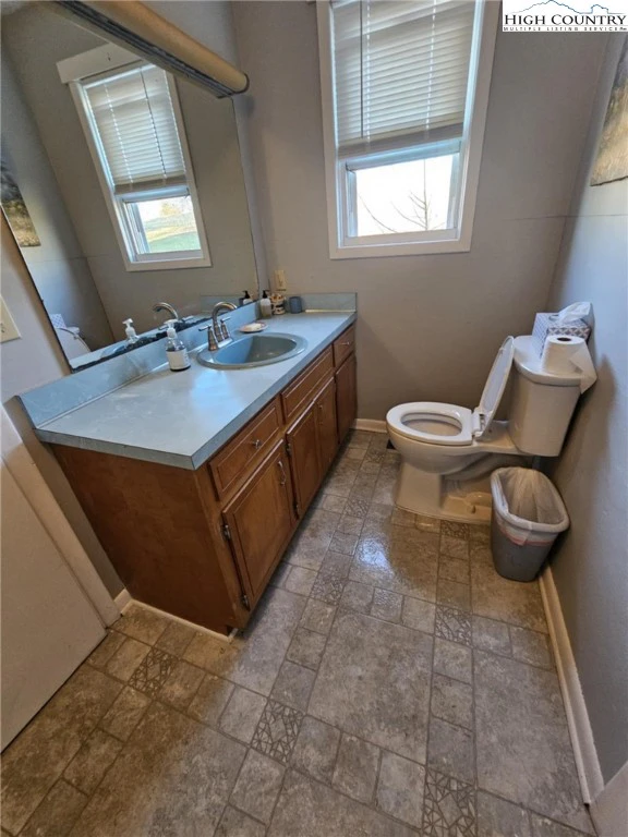Image number 7 for the current listing