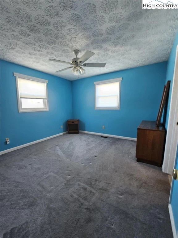 Image number 4 for the current listing