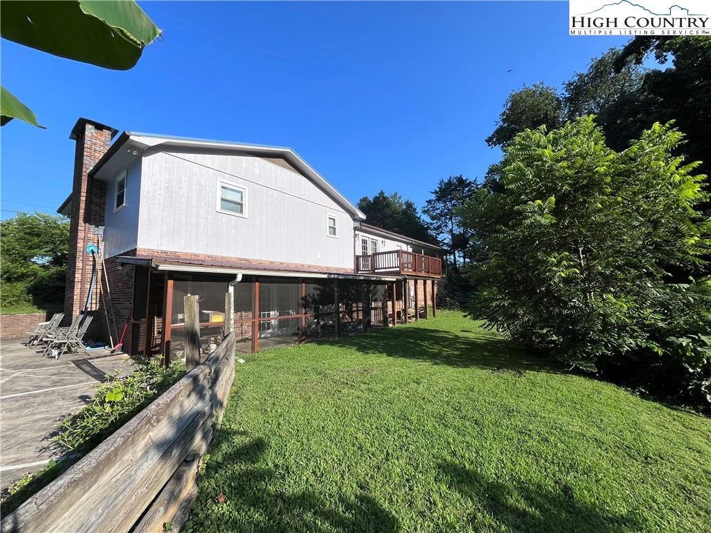 Image number 13 for the current listing