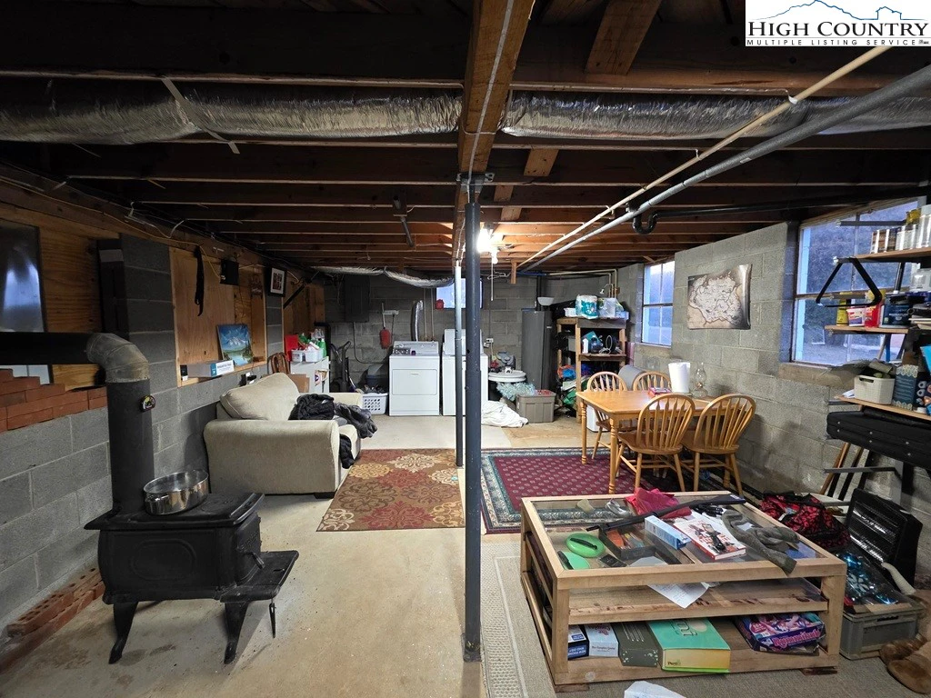 Image number 6 for the current listing