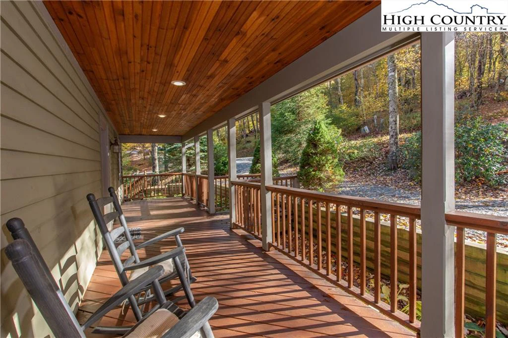 Image number 16 for the current listing