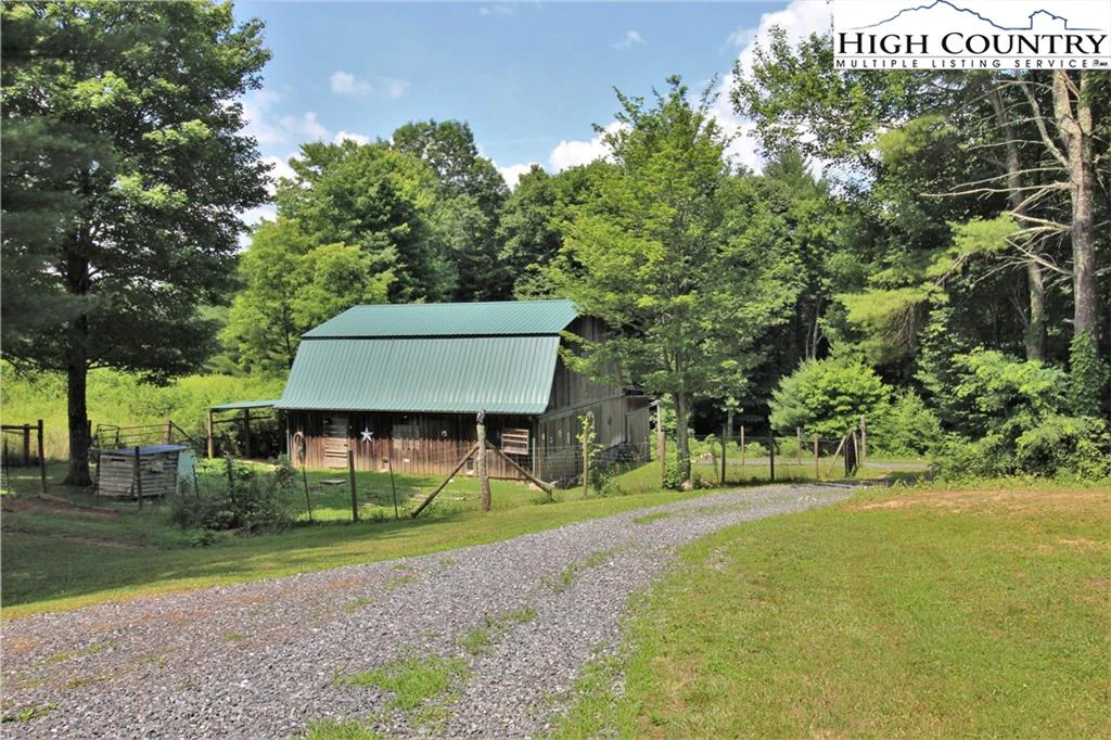 Image number 8 for the current listing