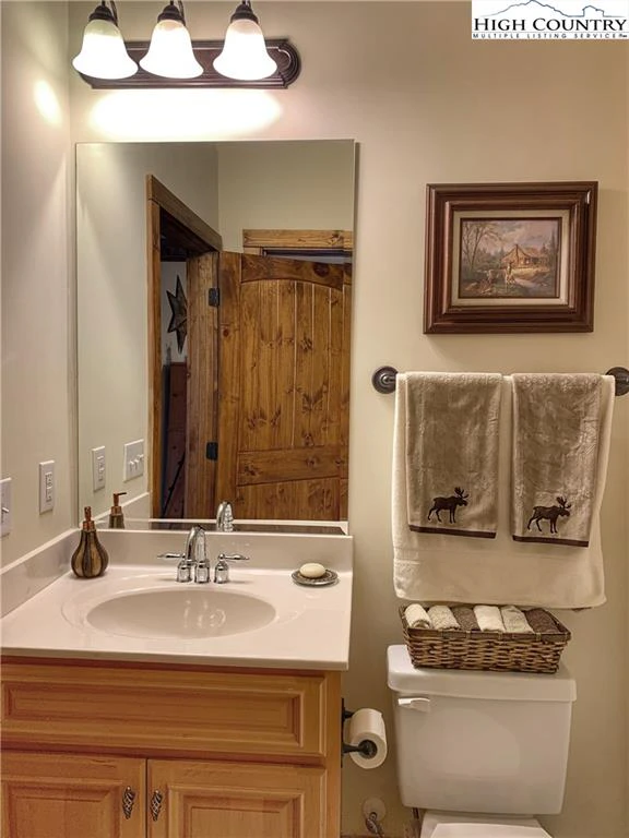 Image number 9 for the current listing