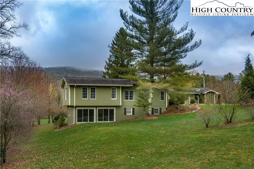 Image number 14 for the current listing