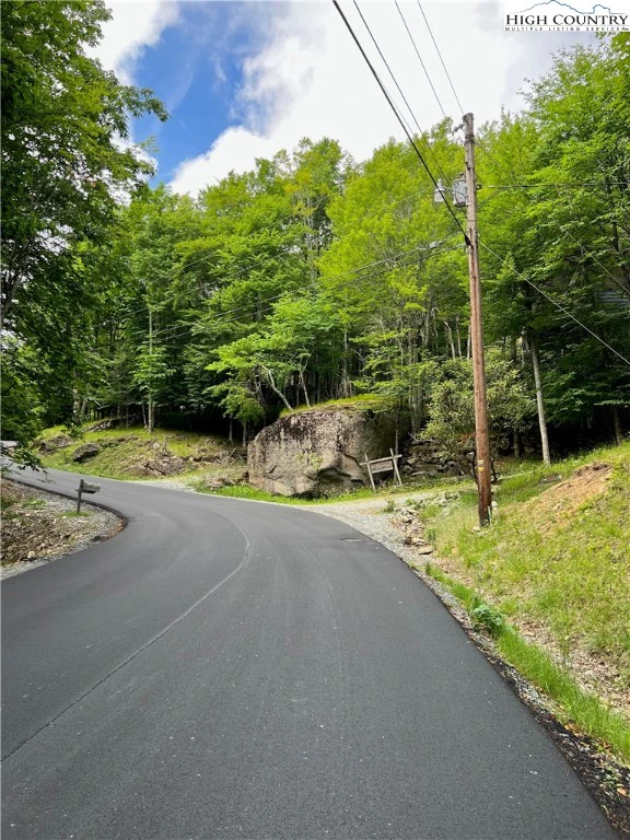 Image number 3 for the current listing