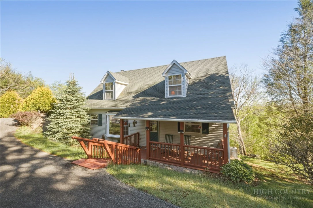 Image number 18 for the current listing