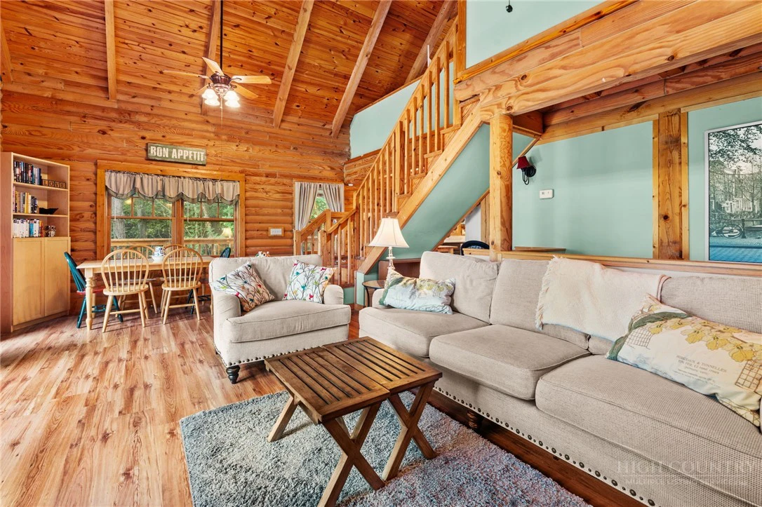 Image number 5 for the current listing
