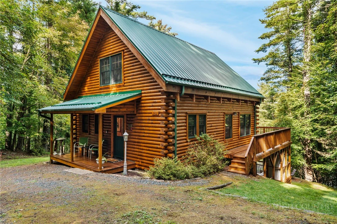Image number 1 for the current listing