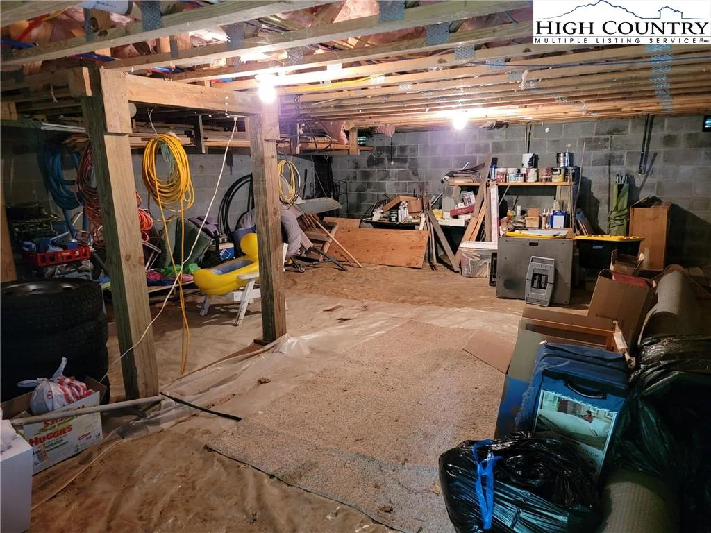 Image number 8 for the current listing