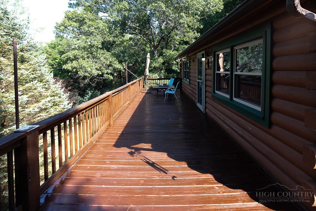 Image number 10 for the current listing