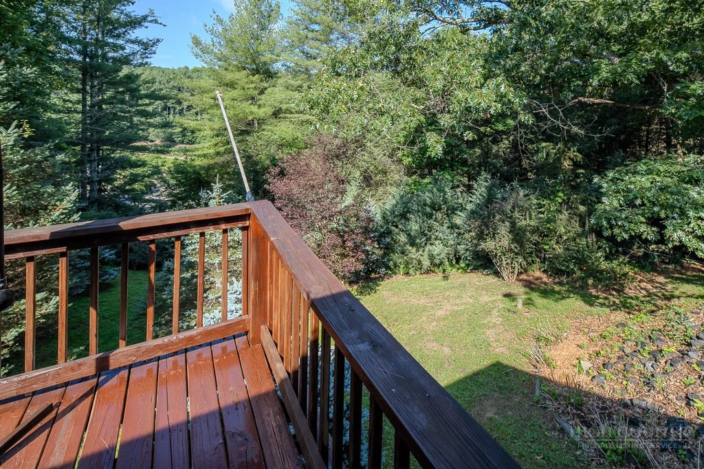 Image number 13 for the current listing