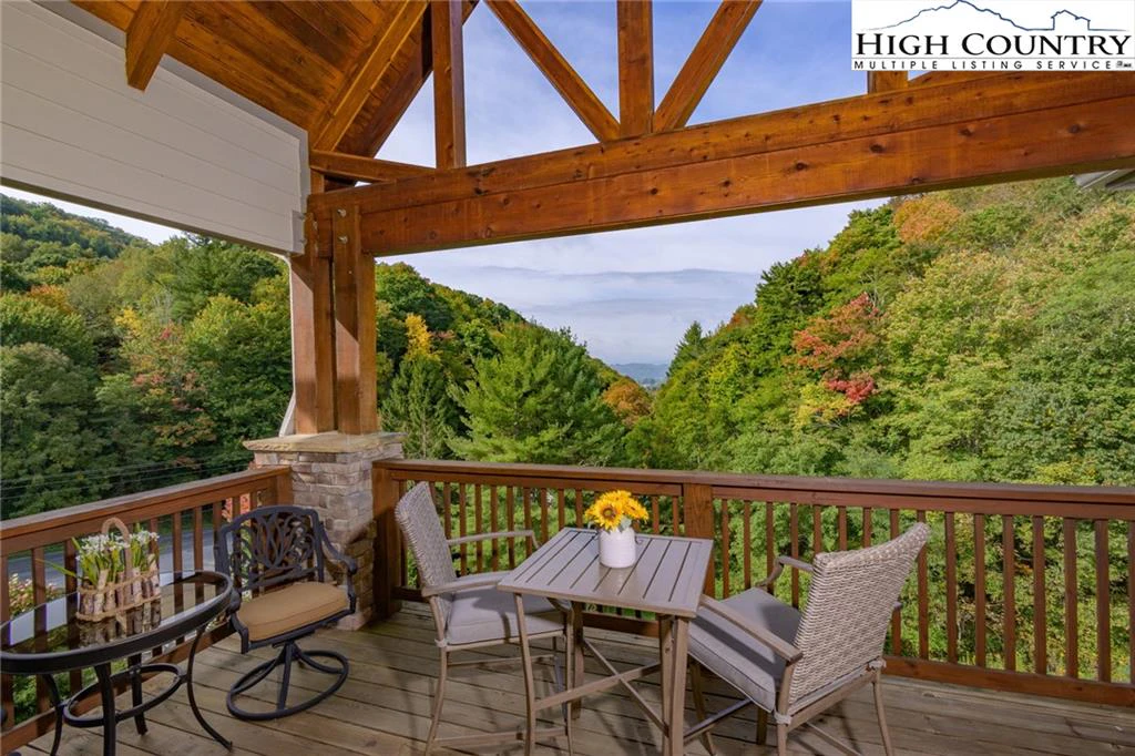 Image number 12 for the current listing