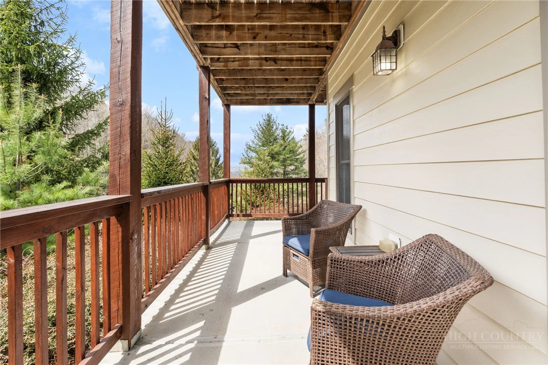 Image number 6 for the current listing