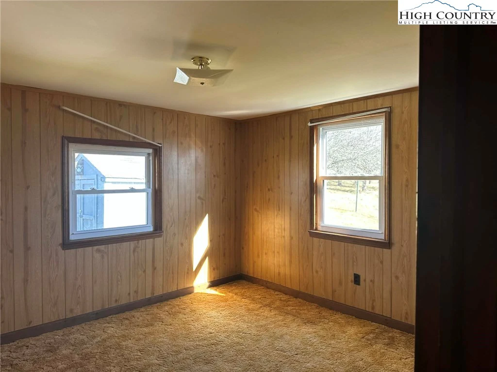 Image number 10 for the current listing