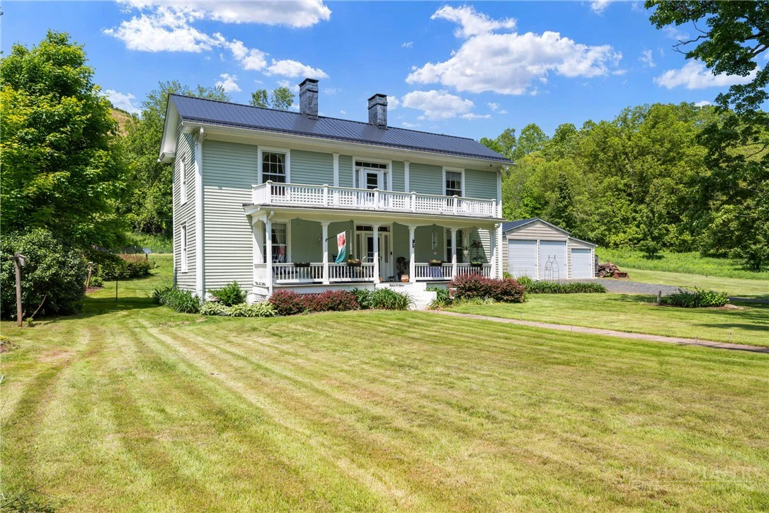 Image number 1 for the current listing