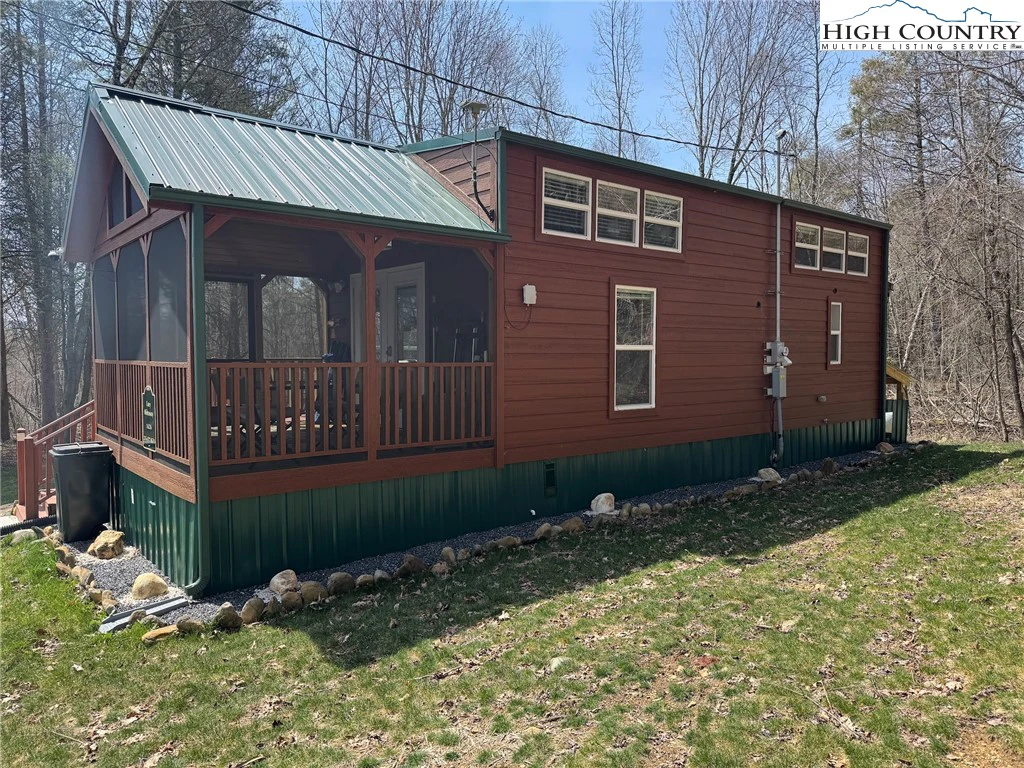 Image number 16 for the current listing