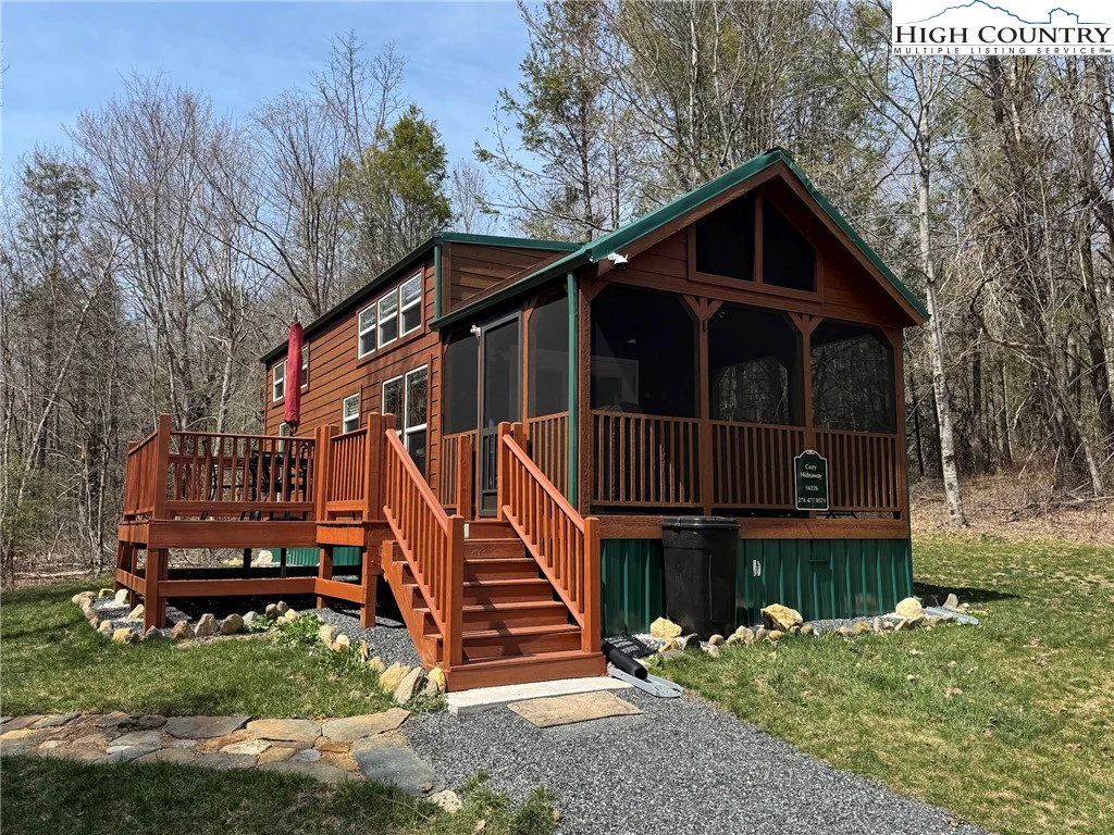 Image number 1 for the current listing