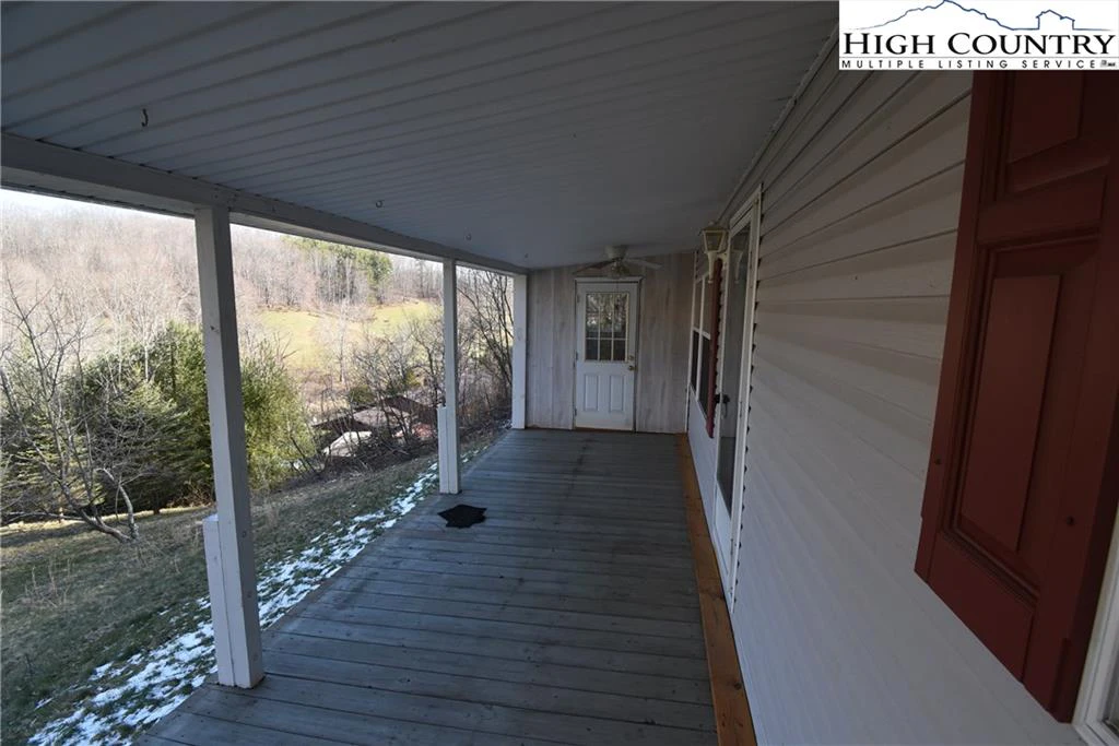 Image number 11 for the current listing