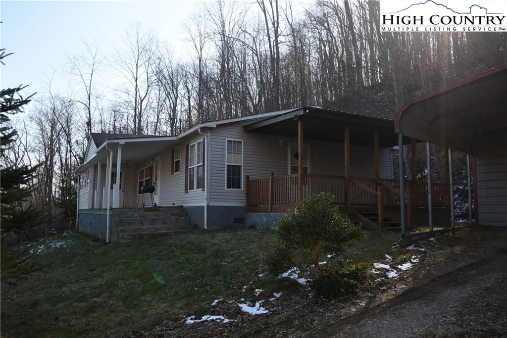 Image number 3 for the current listing
