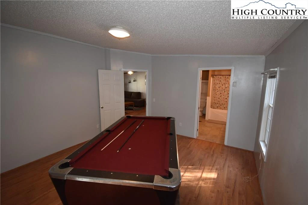 Image number 6 for the current listing