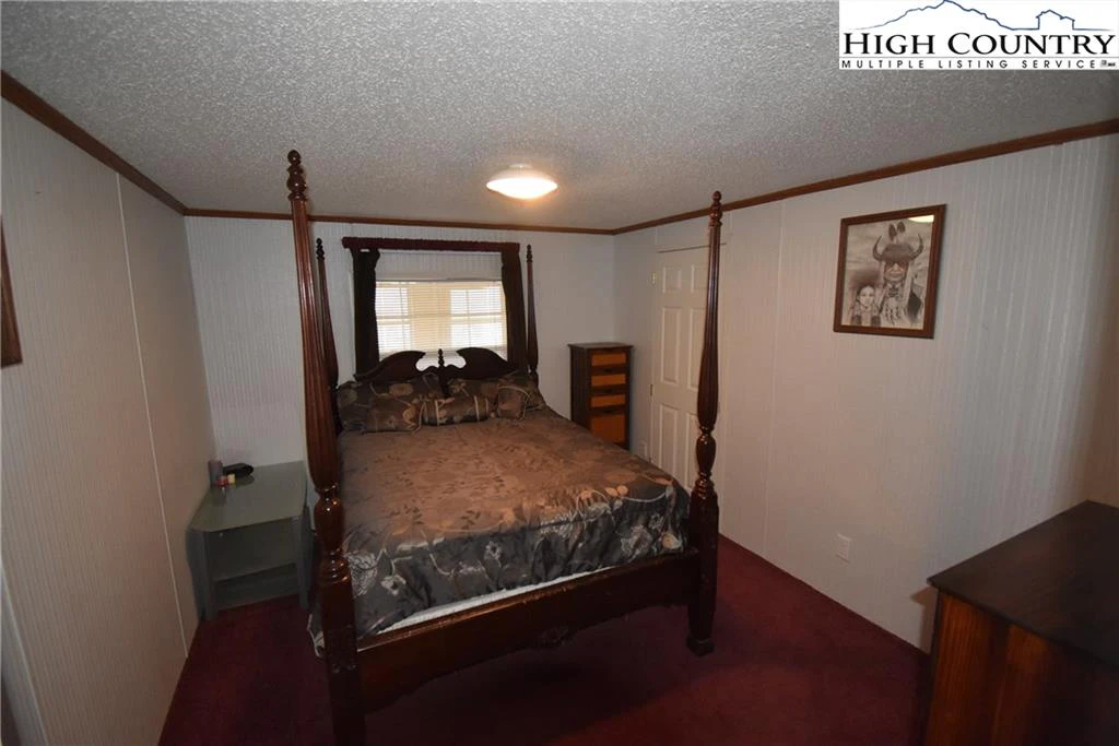 Image number 7 for the current listing