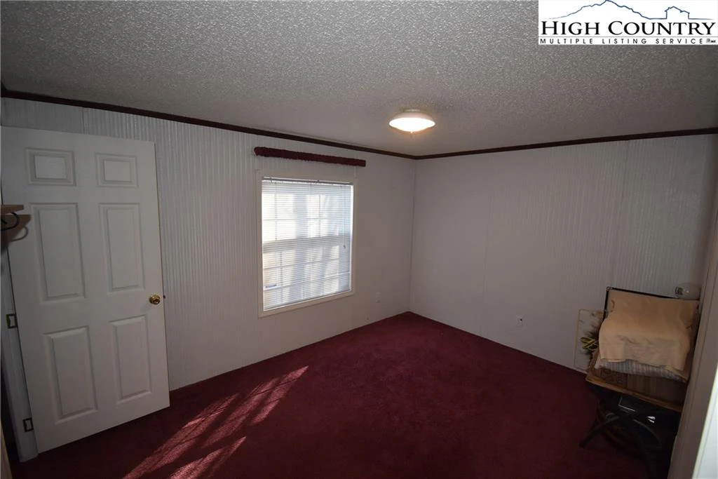 Image number 9 for the current listing