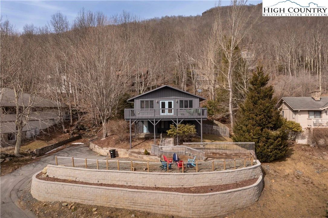 Image number 17 for the current listing