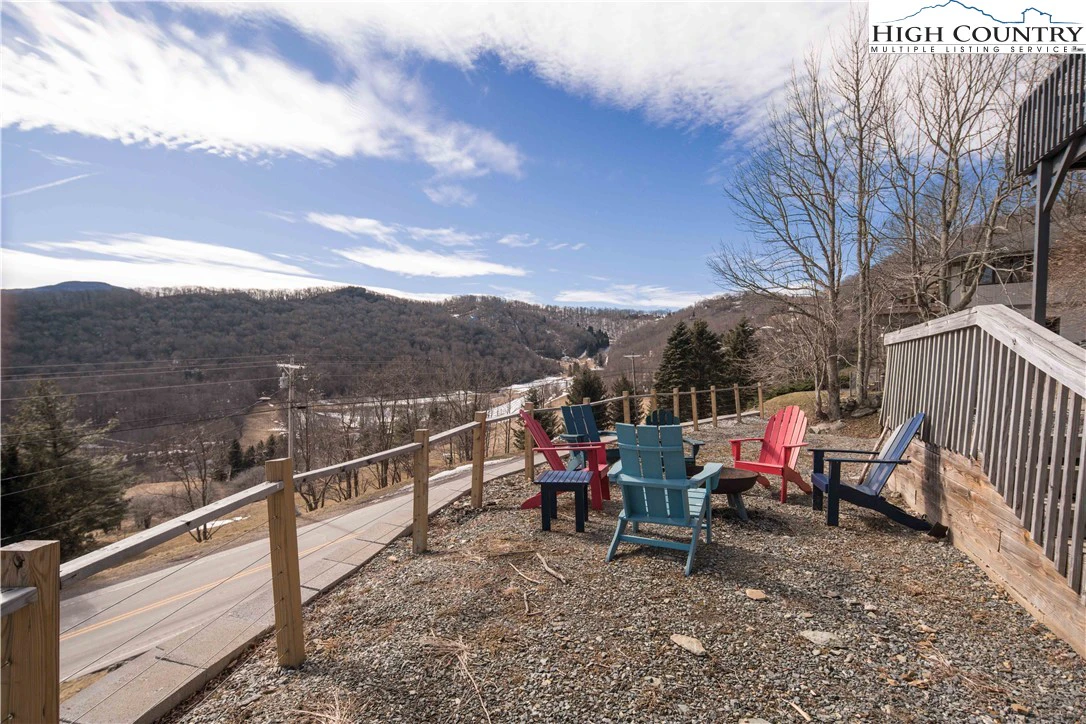 Image number 2 for the current listing