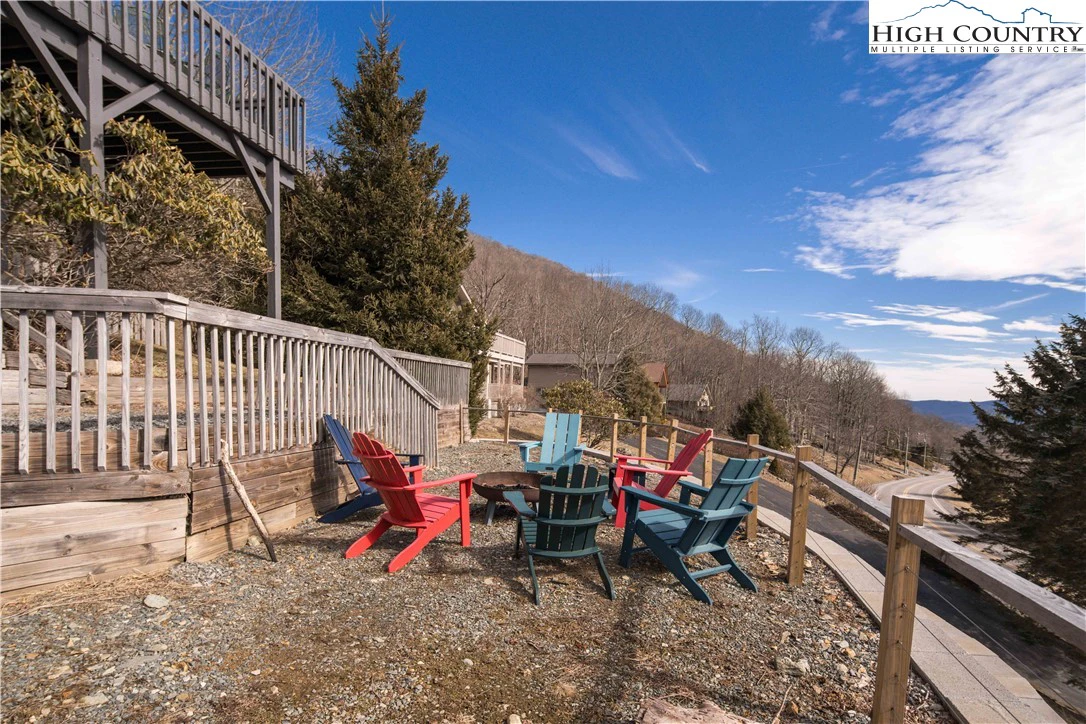 Image number 15 for the current listing