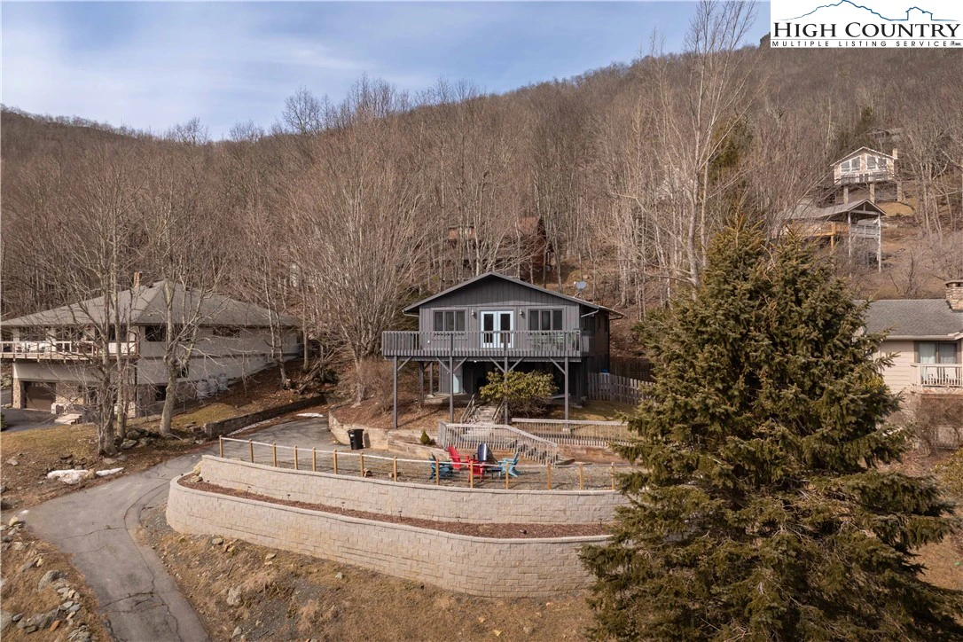 Image number 19 for the current listing