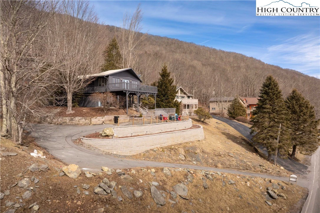 Image number 20 for the current listing