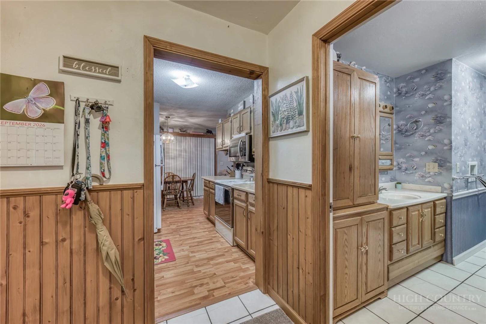Image number 7 for the current listing
