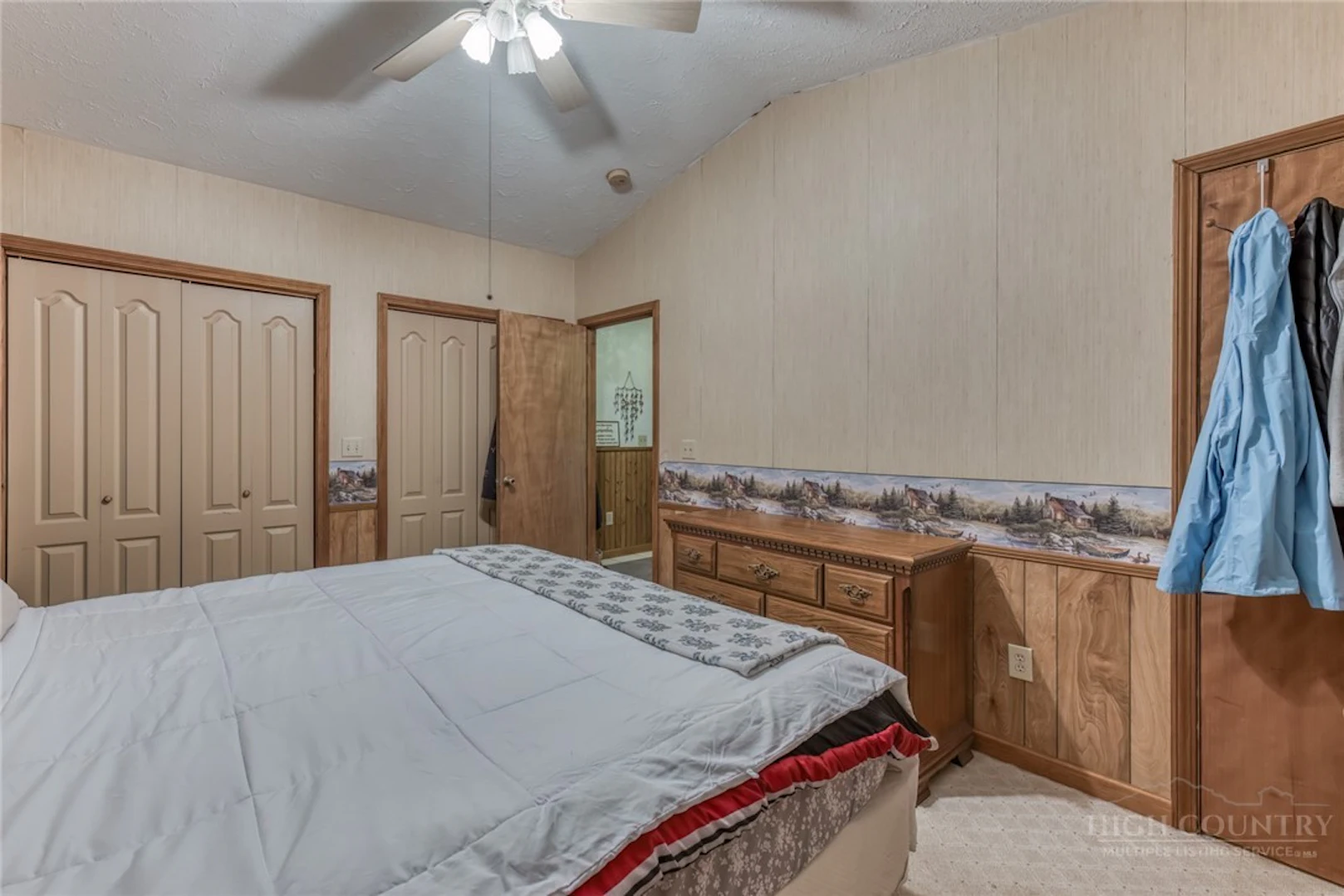 Image number 9 for the current listing