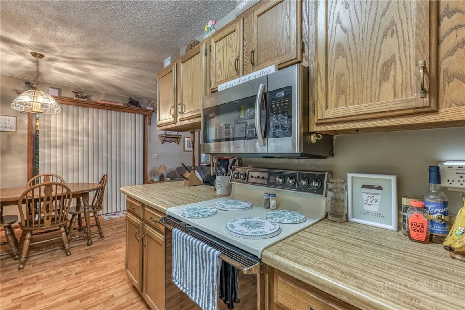Image number 12 for the current listing