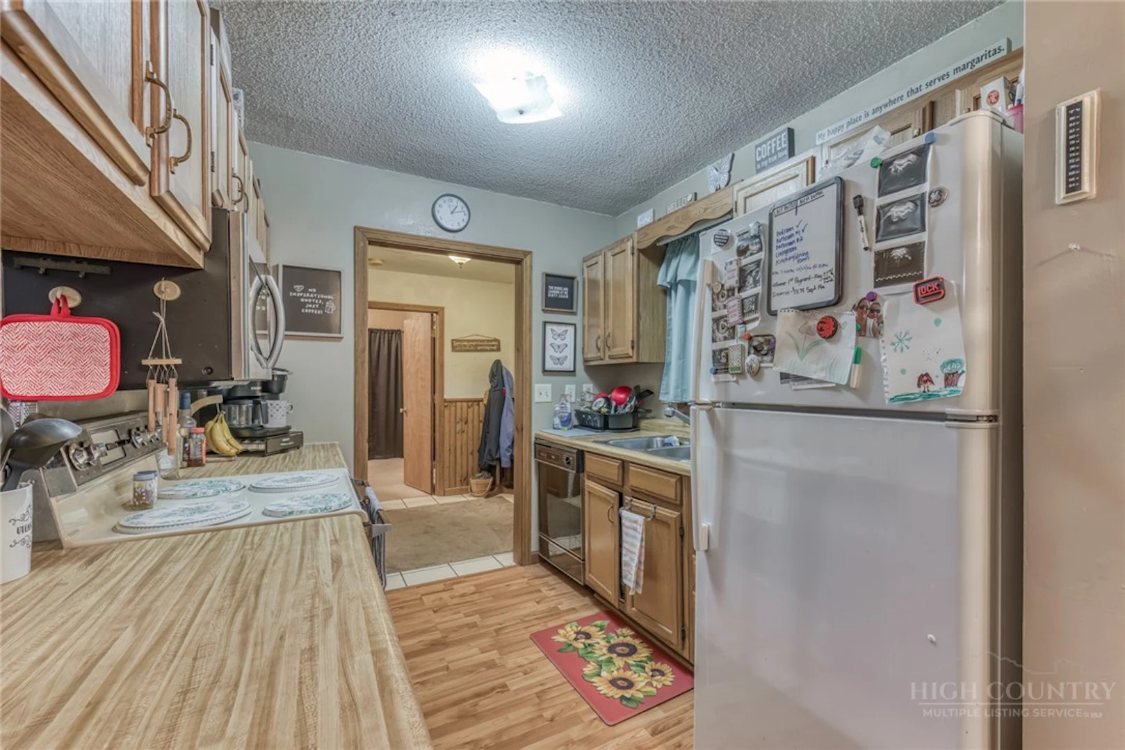 Image number 13 for the current listing