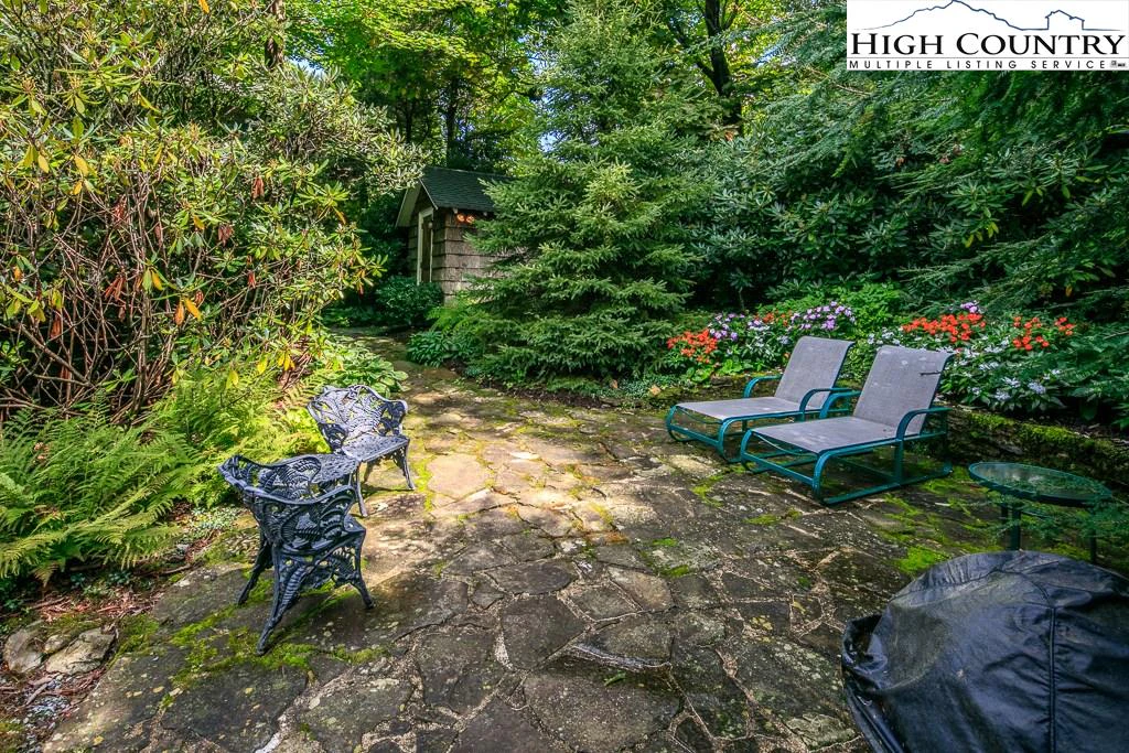 Image number 12 for the current listing