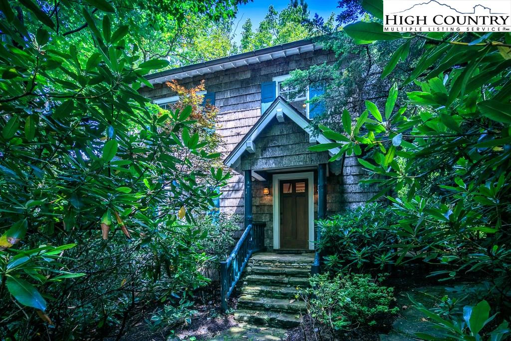 Image number 14 for the current listing