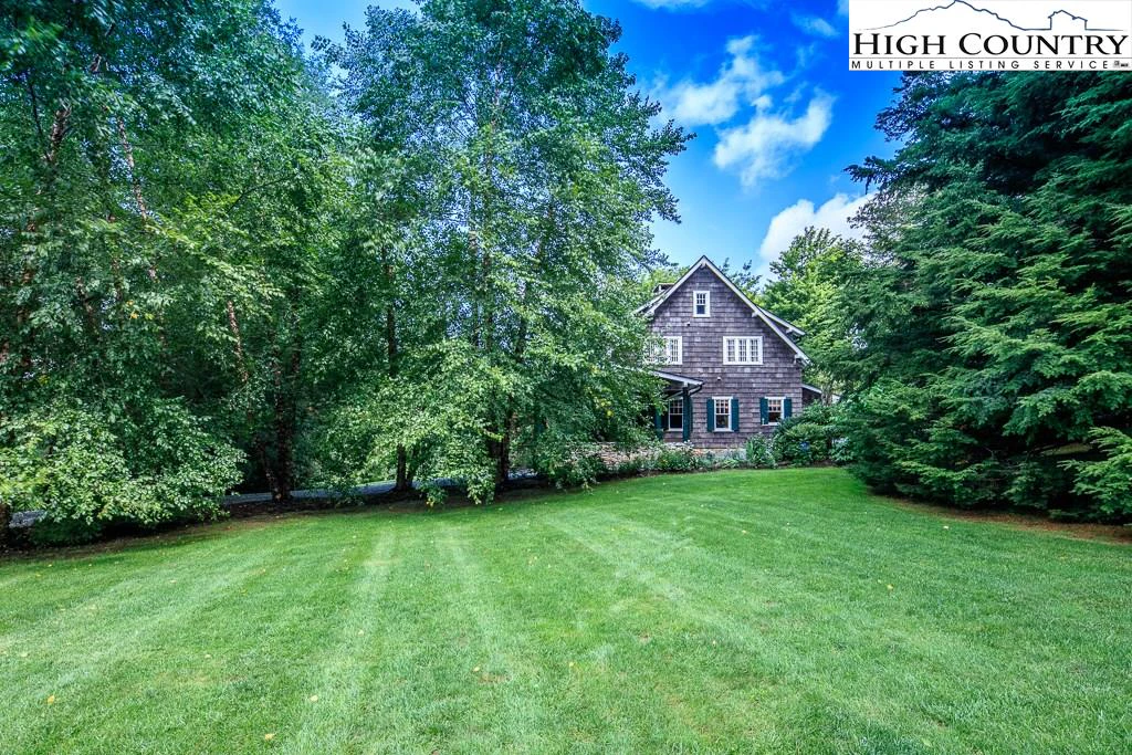 Image number 21 for the current listing
