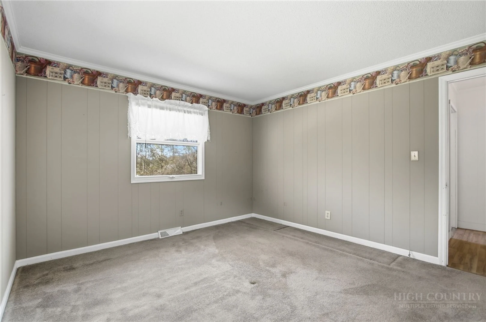 Image number 5 for the current listing
