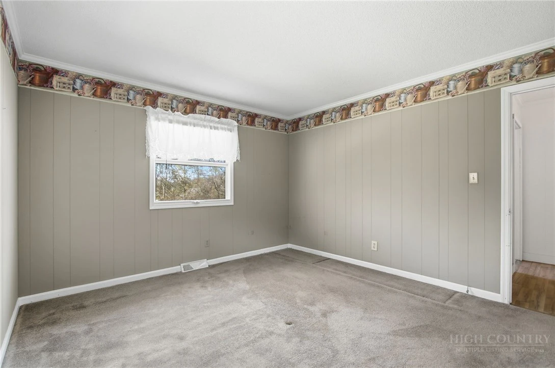 Image number 5 for the current listing