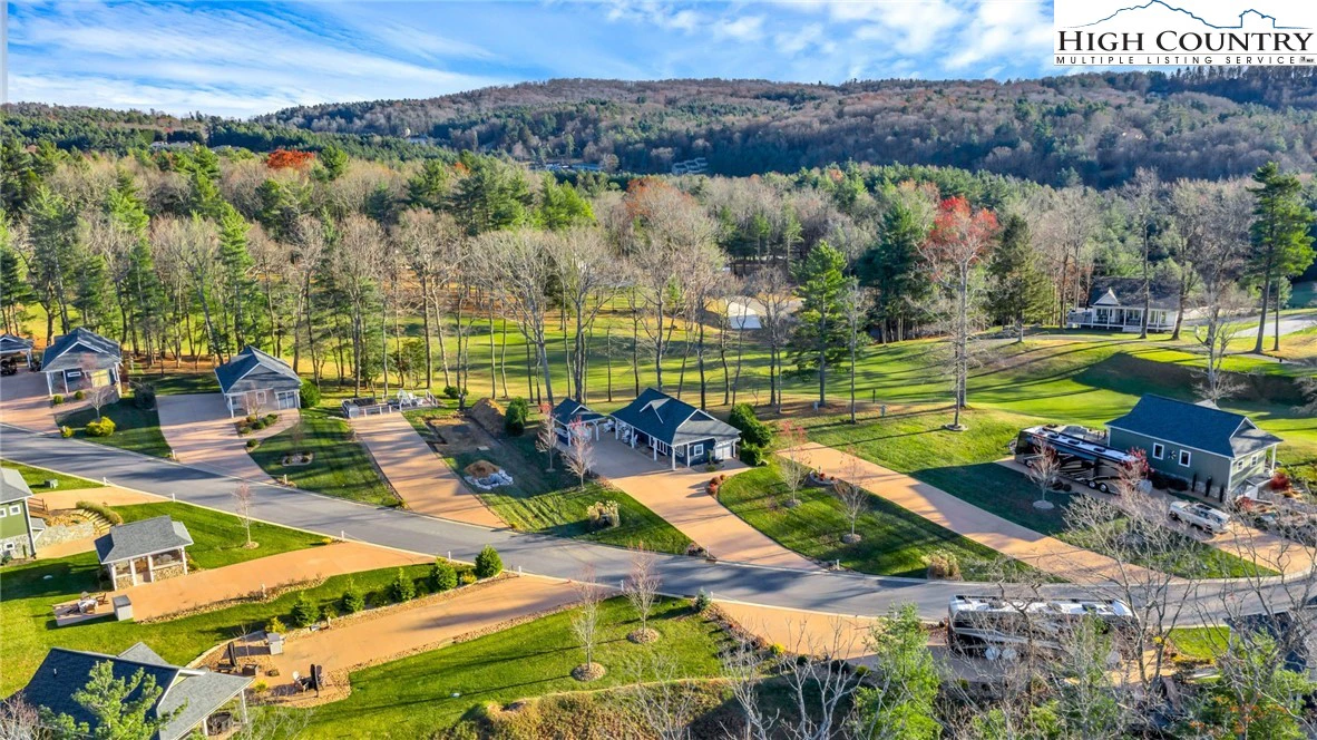 Image number 11 for the current listing