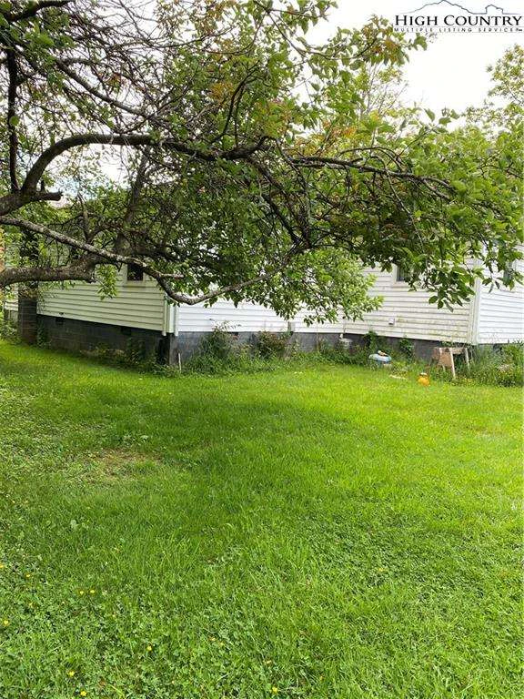 Image number 2 for the current listing