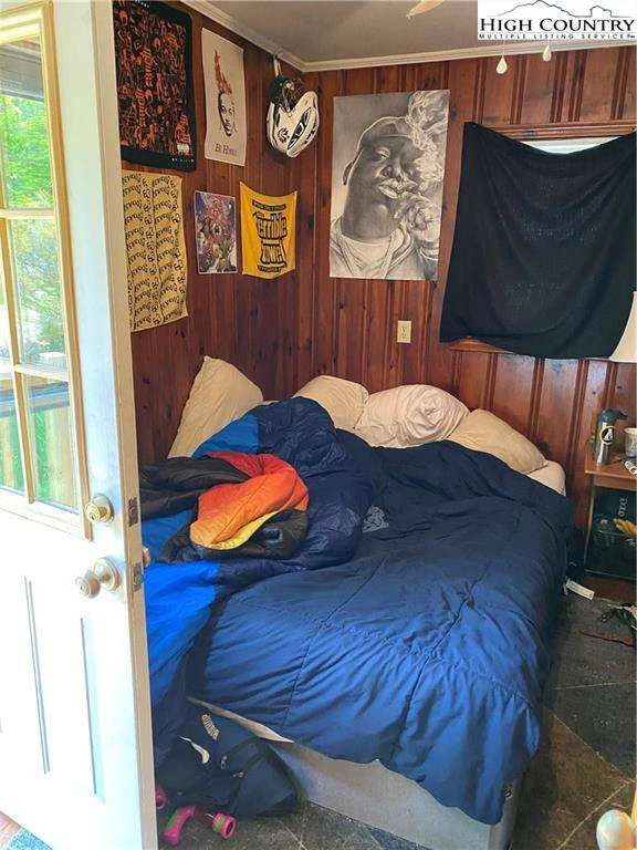 Image number 4 for the current listing