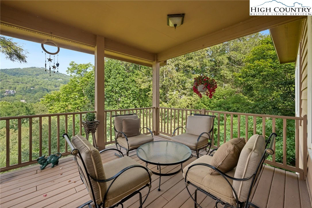 Image number 12 for the current listing