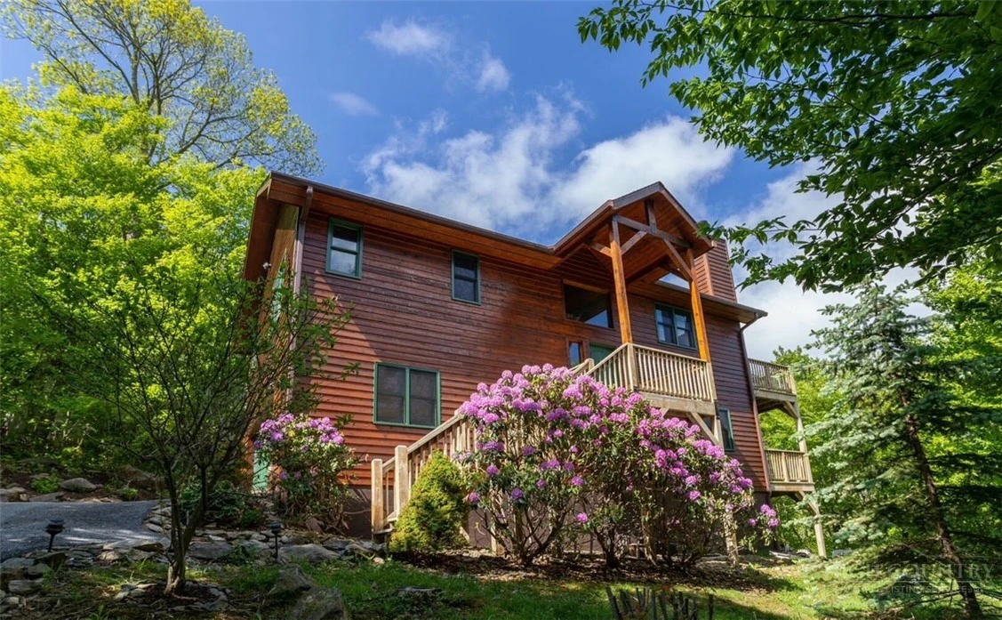 Image number 2 for the current listing