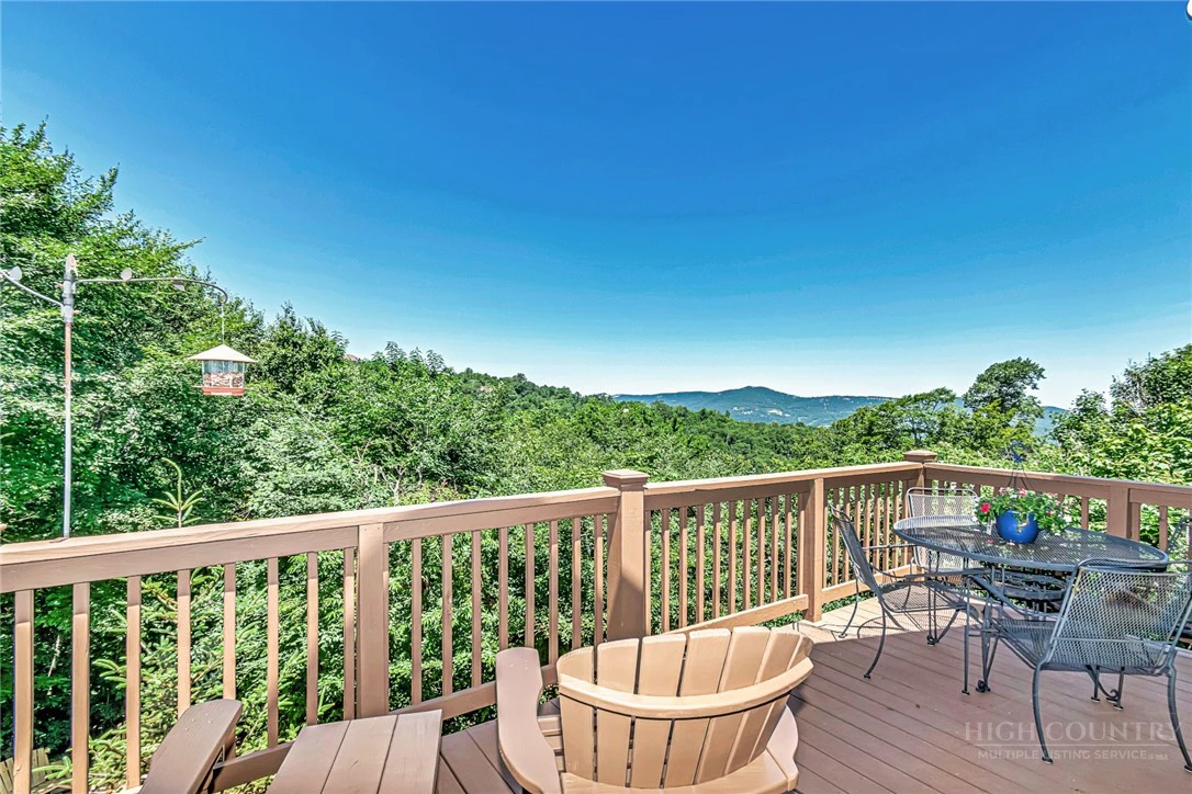 Image number 8 for the current listing