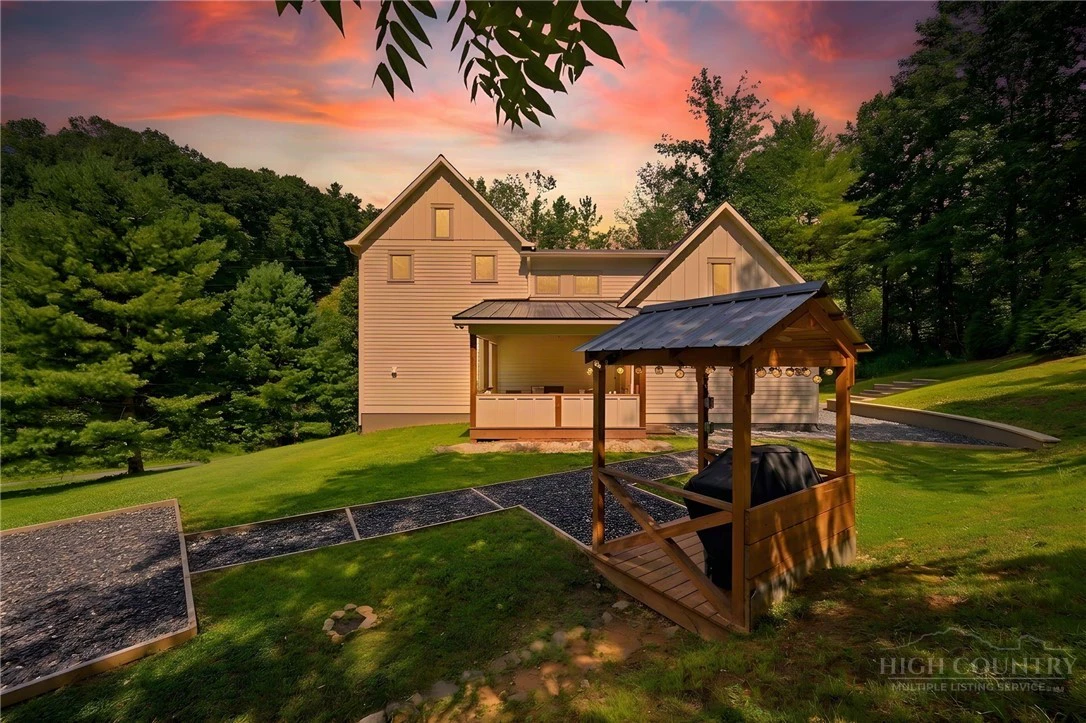 Image number 22 for the current listing