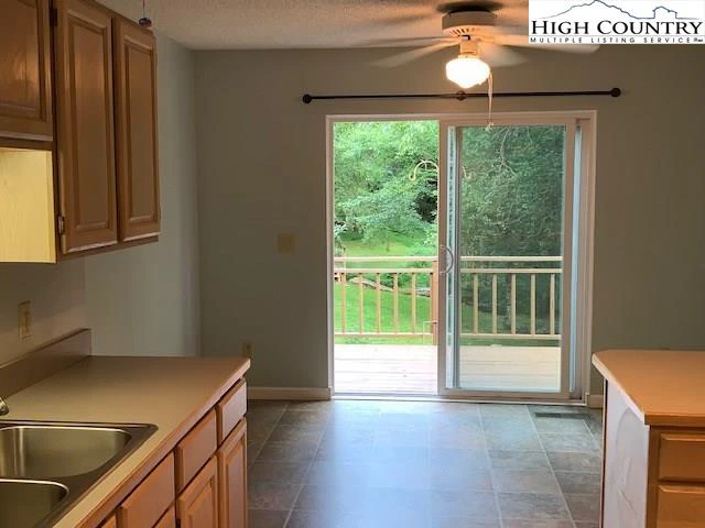 Image number 10 for the current listing